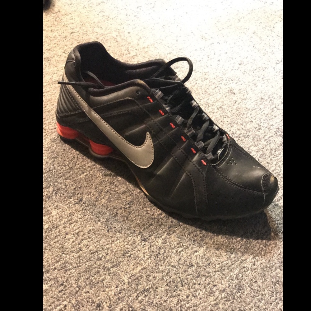 Nike Shoxs